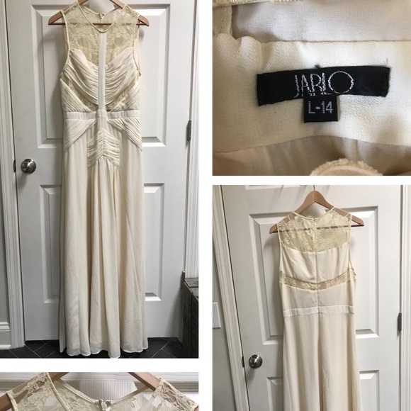 Sold Out Lace Insert Ruched Maxi Gown - Picture 5 of 7